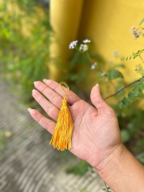 Pingente de Tassel – 7cm (COR AMARELO GEMA) Pacote com 10un