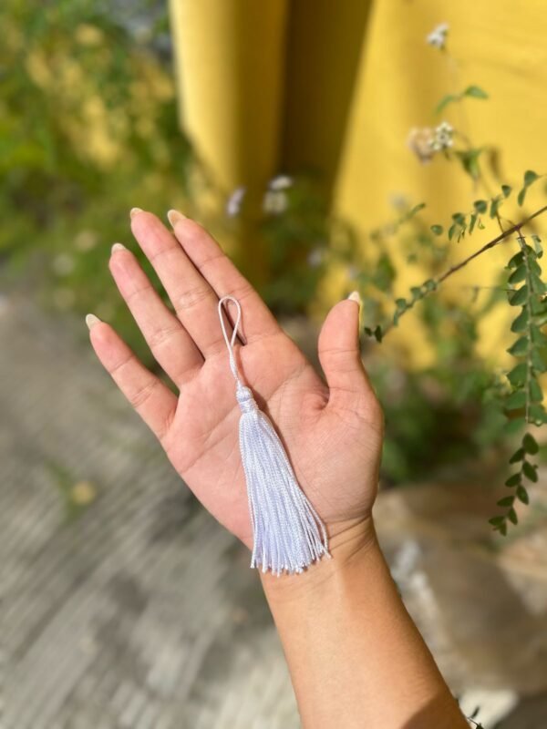 Pingente de Tassel – 7cm (COR BRANCA) Pacote com 10un