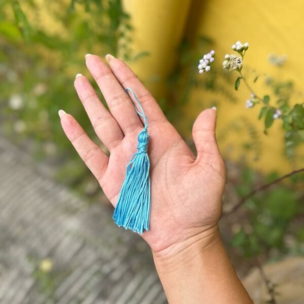 Pingente de Tassel – 7cm (COR AZUL CÉU) Pacote com 10un
